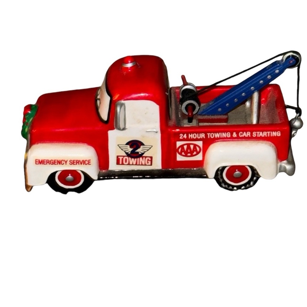 Dept. 56 Village Service Vehicle AAA Tow Truck Snow Village 54959 Christmas